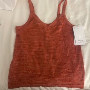 Athleta Renew V-neck tank-Medium